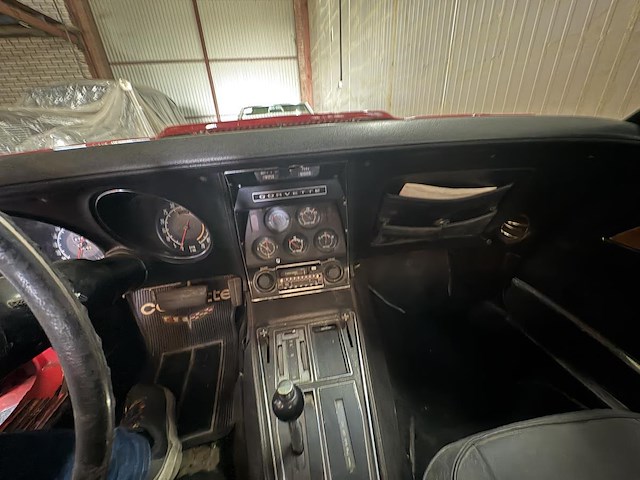 Chevrolet stingray cabriolet 1973 - afbeelding 9 van  17