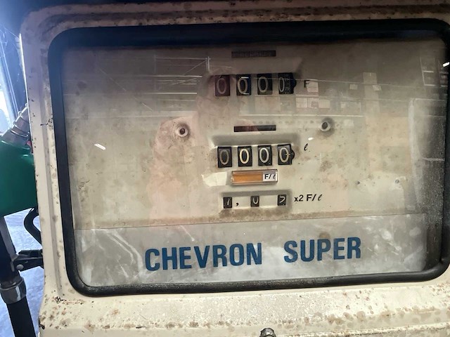 Chevron chevron tankpomp - afbeelding 7 van  7