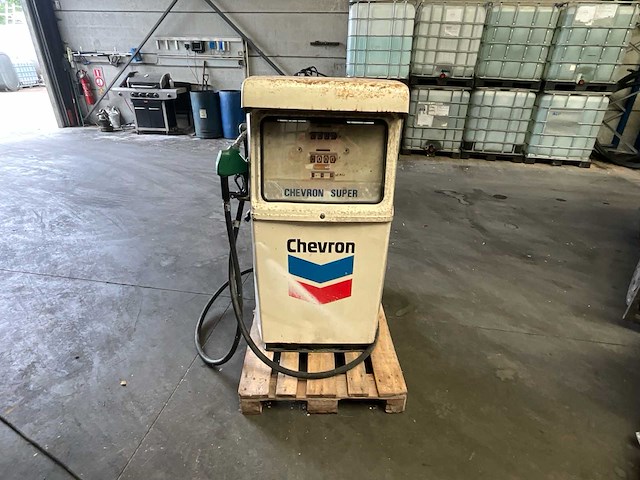 Chevron chevron tankpomp - afbeelding 2 van  4