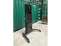 Chief xpd1u-eu mobiele gemotoriseerde display standaard - afbeelding 2 van  5
