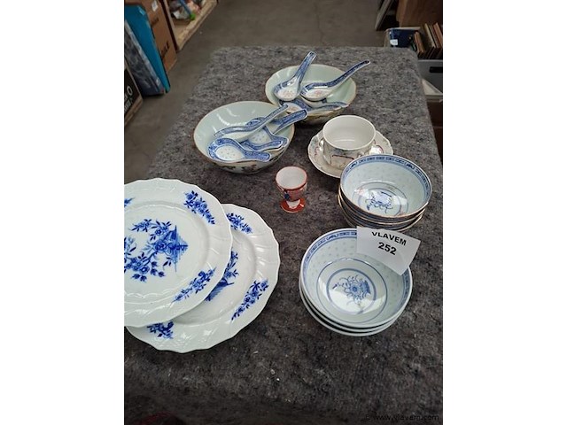 Chinees vaatwerk - afbeelding 1 van  5