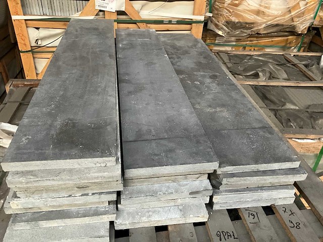 Chinese blauwsteen natuursteen tuintegel - afbeelding 1 van  3