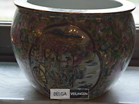 Chinese bloempot ø32cm met koi tekening + bord - afbeelding 3 van  6
