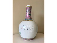 Chinese famille rose bottle vase ‘eight immortals’ - porcelain - china - afbeelding 27 van  38