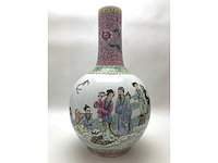 Chinese famille rose bottle vase ‘eight immortals’ - porcelain - china - afbeelding 34 van  38