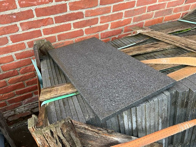 Chinese graniet (152x) - afbeelding 1 van  2