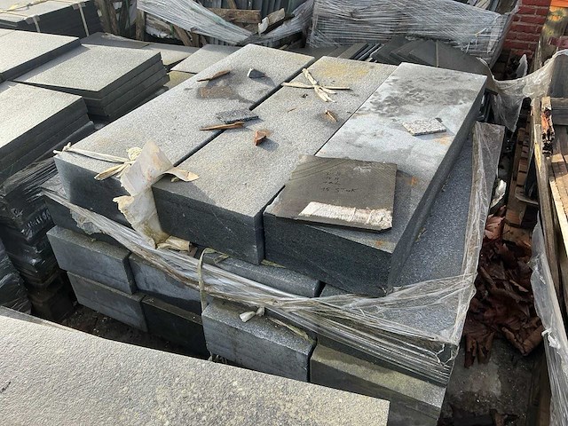 Chinese graniet (15x) - afbeelding 1 van  4