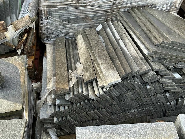 Chinese graniet (250x) - afbeelding 3 van  4