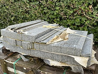 Chinese graniet (plinten) (3822x) - afbeelding 1 van  8