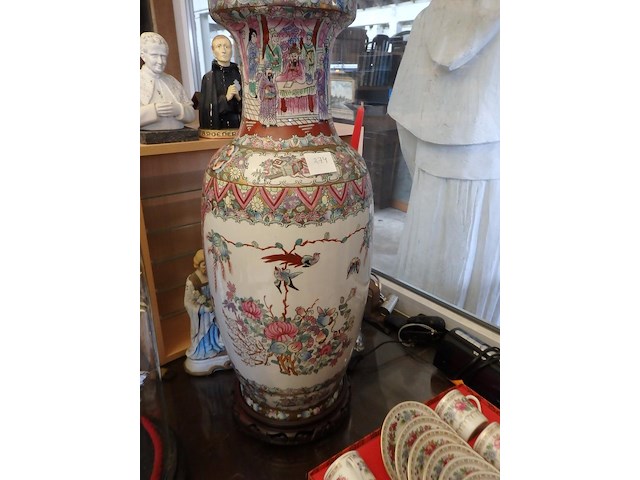 Chinese vaas hoogte 60cm - afbeelding 1 van  2