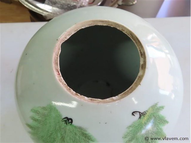Chinese vaas met houten deksel, gemarkeerd - afbeelding 4 van  6