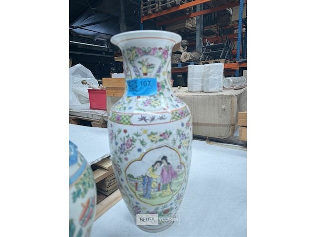Chinese vaas - afbeelding 2 van  3