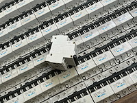 Chint dz47s-63 c63 partij installatieautomaten - afbeelding 4 van  6