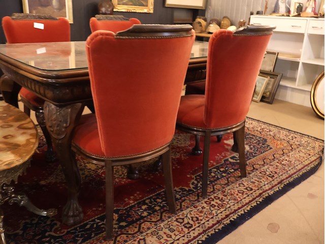 Chippendale-stijl eettafel en stoelen - afbeelding 2 van  9