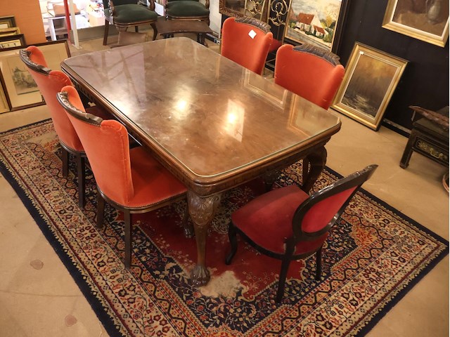 Chippendale-stijl eettafel en stoelen - afbeelding 4 van  9