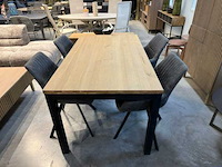 Chita - massief eiken tafel met 4 stoelen - afbeelding 2 van  4