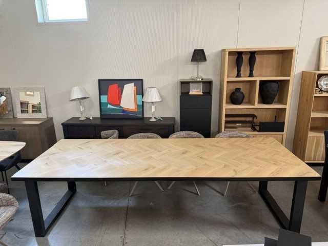 Chita - tafel eik parket - afbeelding 1 van  3