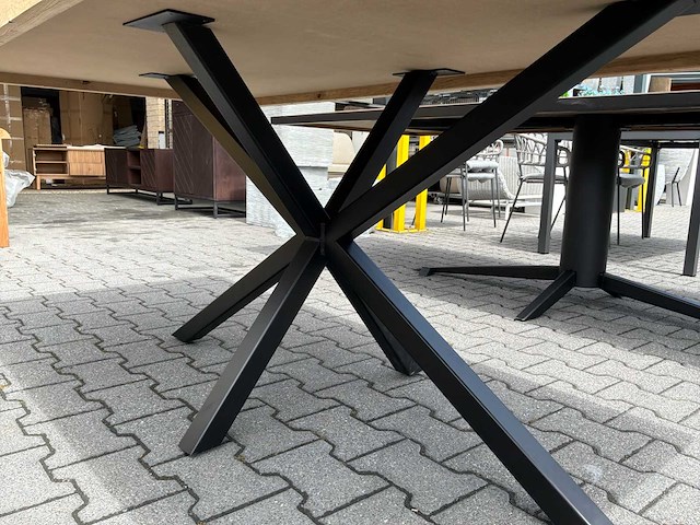 Chita group eiken parket eetkamertafel - afbeelding 2 van  3