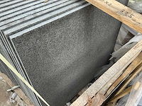 Chn flamed en brushed natuursteen tuintegel ca. 20,48m2 - afbeelding 1 van  2