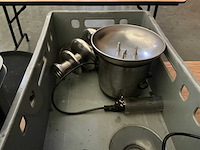 Chocoladefontein (6x) + cupcaketoren - afbeelding 6 van  10