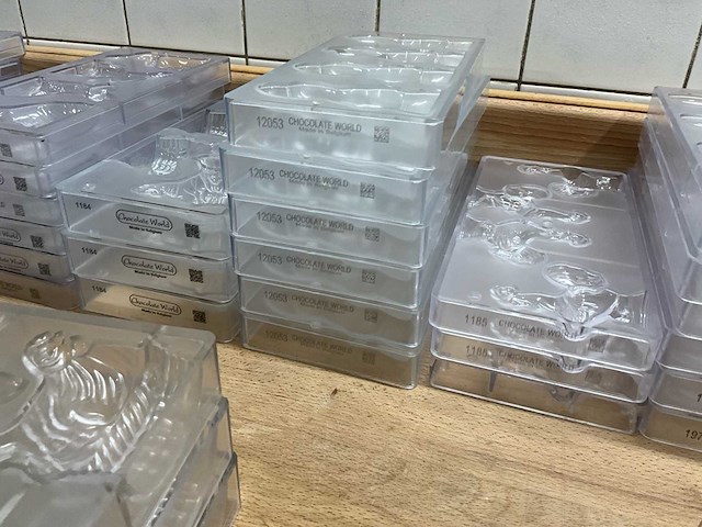 Chocolate world groot lot holle chocolade- vormen - 90 stuks (pasen) (90x) - afbeelding 2 van  10