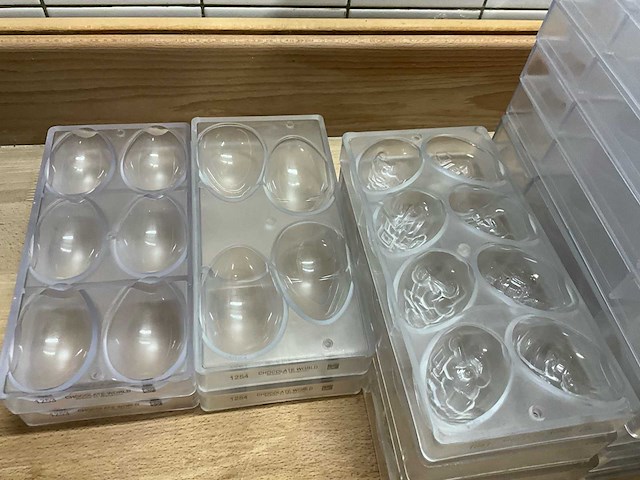 Chocolate world groot lot holle chocolade eieren (pasen) (184x) - afbeelding 3 van  23