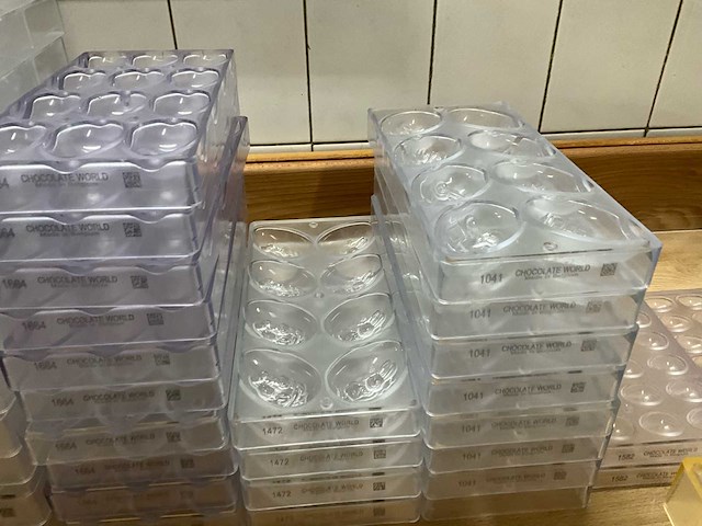 Chocolate world groot lot holle chocolade eieren (pasen) (184x) - afbeelding 4 van  23