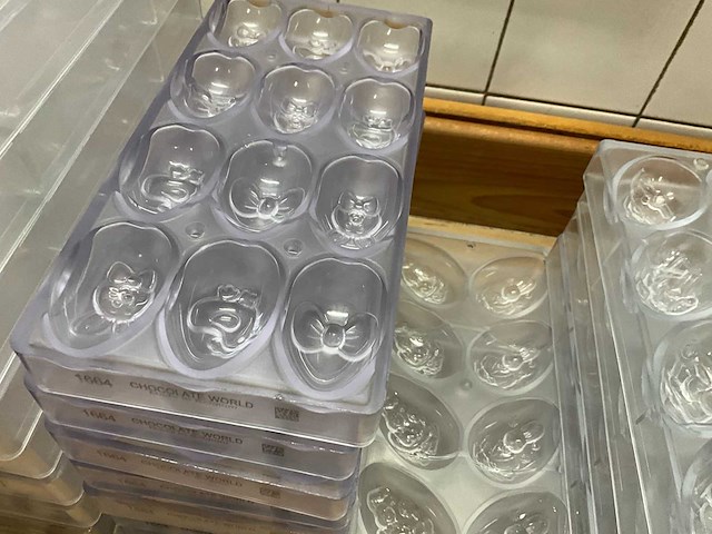 Chocolate world groot lot holle chocolade eieren (pasen) (184x) - afbeelding 6 van  23