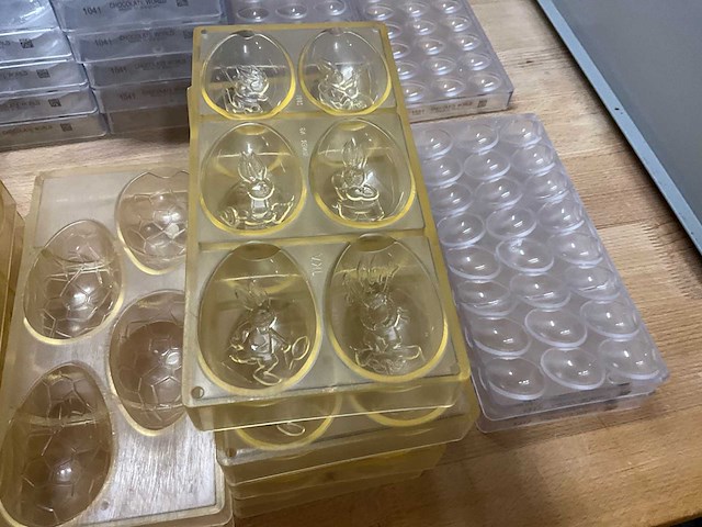 Chocolate world groot lot holle chocolade eieren (pasen) (184x) - afbeelding 9 van  23