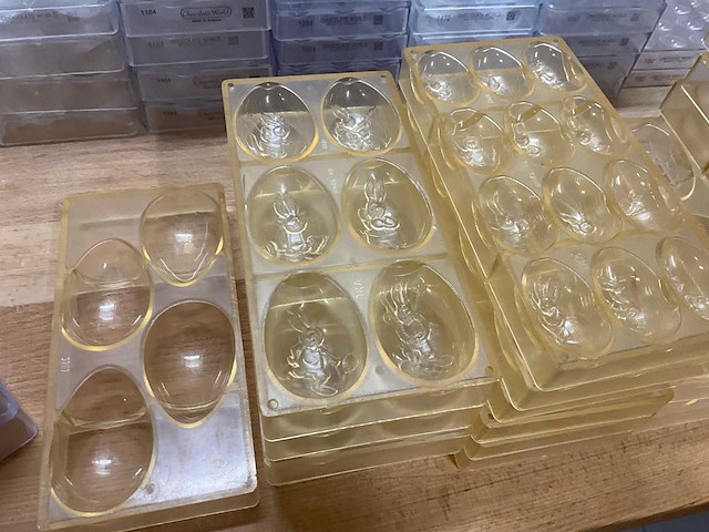 Chocolate world groot lot holle chocolade eieren (pasen) (184x) - afbeelding 10 van  23