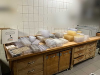 Chocolate world lot chocoladevormen pralines (divers) - stuks (200x) - afbeelding 1 van  17