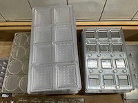 Chocolate world lot chocoladevormen pralines (divers) - stuks (200x) - afbeelding 2 van  17