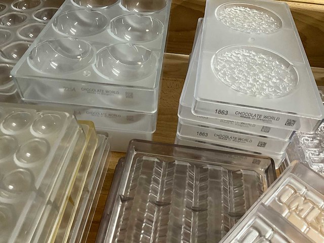 Chocolate world lot chocoladevormen pralines (divers) - stuks (200x) - afbeelding 13 van  17