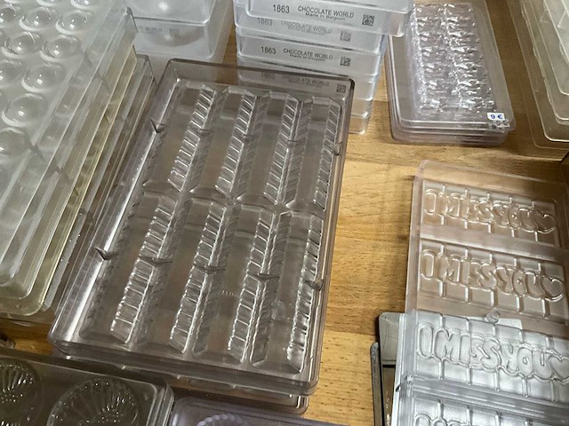 Chocolate world lot chocoladevormen pralines (divers) - stuks (200x) - afbeelding 14 van  17