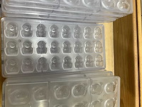 Chocolate world lot chocoladevormen “pralines & eitjes pasen” - 84 stuks (84x) - afbeelding 5 van  16