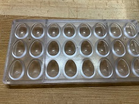 Chocolate world lot chocoladevormen “pralines & eitjes pasen” - 84 stuks (84x) - afbeelding 11 van  16