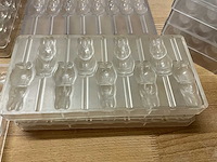 Chocolate world lot chocoladevormen “pralines & eitjes pasen” - 84 stuks (84x) - afbeelding 15 van  16