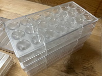 Chocolate world lot chocoladevormen “pralines & eitjes pasen” - 84 stuks (84x) - afbeelding 16 van  16