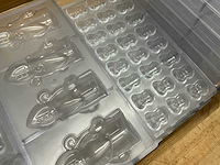 Chocolate world lot chocoladevormen “pralines sint” - 60stuks (60x) - afbeelding 8 van  8