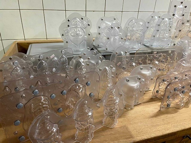 Chocolate world lot chocoladevormen “sint” - 49 stuks (49x) - afbeelding 3 van  8