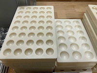 Chocolate world lot chocoladevormen “voetbal” / “erotiek” / “vader-moederdag - 46 stuks (46x) - afbeelding 2 van  15