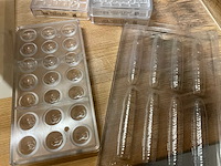 Chocolate world lot chocoladevormen “voetbal” / “erotiek” / “vader-moederdag - 46 stuks (46x) - afbeelding 5 van  15