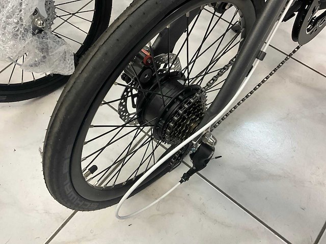 Chrisson e f3 elektrische vouwfiets ongebruikt (2x) - afbeelding 2 van  4