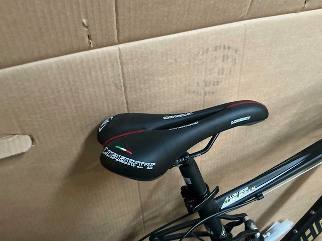 Chrisson hitter 27,5” fsf mountainbike ongebruikt - afbeelding 6 van  9