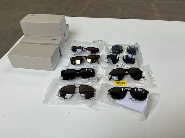 Christian dior zonnebril (8x) - afbeelding 1 van  11
