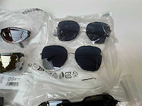 Christian dior zonnebril (8x) - afbeelding 6 van  11