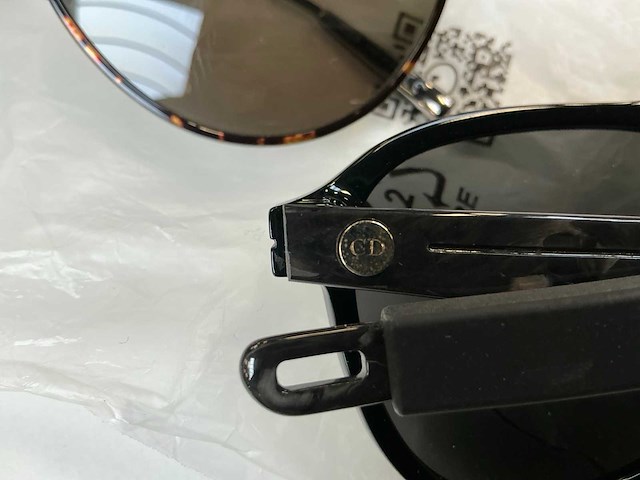 Christian dior zonnebril (8x) - afbeelding 9 van  11
