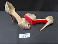 Christian louboutin hakken maat 38 (gebruikt) - afbeelding 1 van  4