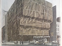 Christo - whitney museum ny - afbeelding 1 van  4