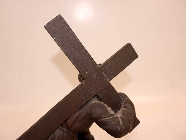 Christus met kruis - afbeelding 6 van  10